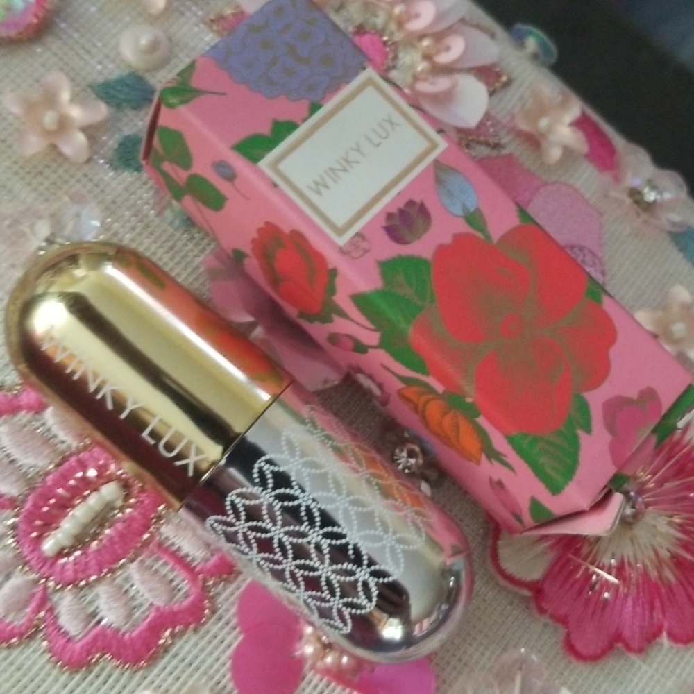 STELLA MARINA Winky Lux DISCONTINUED Matte Lip Velour NWT - Picture 7 of 8